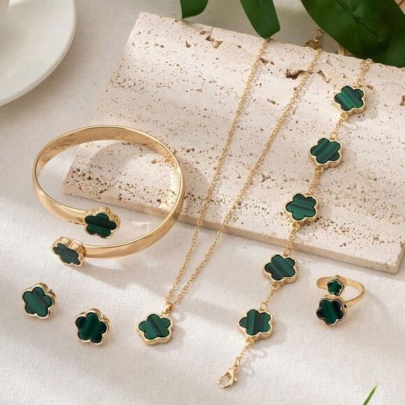 5-Piece Green Gold Tone Lucky Four Leaf Clover Bracelet Necklace Earrings Set - Picture 1 of 4